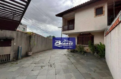 Sobrado comercial - grande visibilidade - junto prefeitura