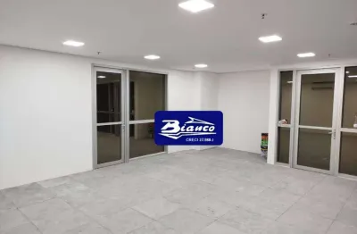 Sala comercial para alugar na Rua Luís Correia de Melo, 92, Chácara Santo Antônio, São Paulo