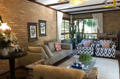 Casa com 4 quartos à venda na Rua Estados Unidos, 313, Granja Viana, Carapicuíba