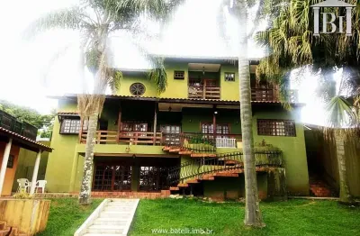 Casa com 2 quartos à venda na Rua Santo Augusto, 9, Granja Viana, Carapicuíba