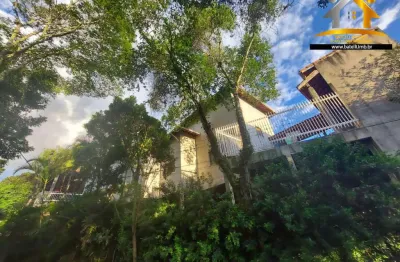 Casa térrea à venda condomínio parque paulistano na região da granja viana - batelli imóveis