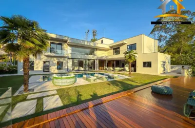 Casa à venda mobiliada no condomínio são paulo ii na granja viana - batelli imóveis