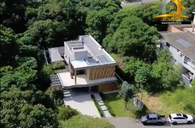 Casa à venda no condomínio santa maria nature em jandira - batelli imóveis