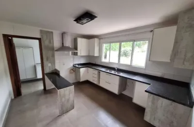 Casa à venda em condomínio fechado san ressore em caucaia do alto, cotia - sp | batelli imóveis