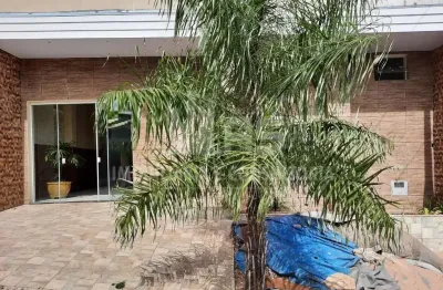 Casa com 2 quartos à venda no Jardim América, Marília 
