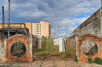 Terreno à venda no Somenzari, Marília 