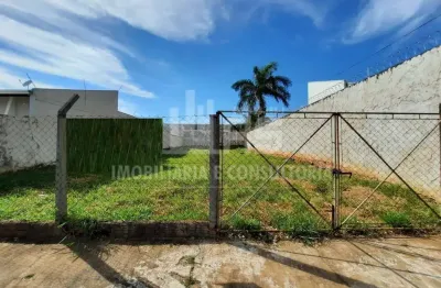 Terreno à venda no Centro, Marília 