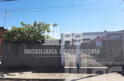 Casa com 2 quartos à venda no Jardim Santa Paula, Marília 