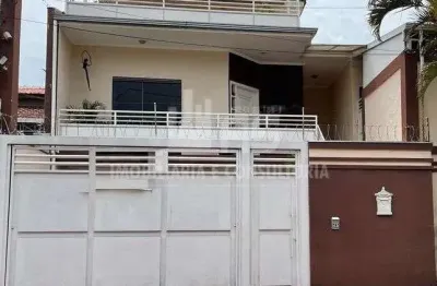 Casa à venda no bairro parque das esmeraldas ii - marília/sp