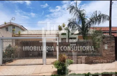 Casa com 3 quartos à venda no Jardim Vitória, Marília 