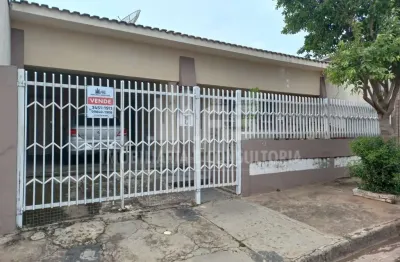 Casa com 3 quartos à venda no Jardim Teotônio Vilela, Marília 