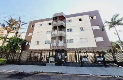 Apartamento no portal do sol com 2 quartos e 2 banheiros.