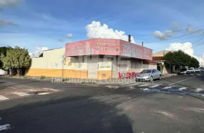 Prédio à venda no Palmital, Marília 