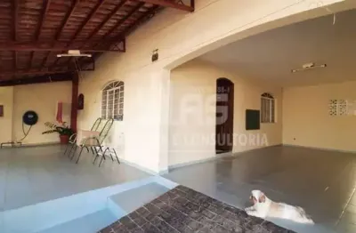 Casa à venda no bairro núcleo habitacional nova marília - marília/sp, sul