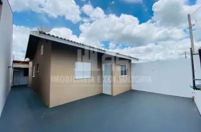 Casa a venda com 3 quartos sendo 1 suíte no residencial montana