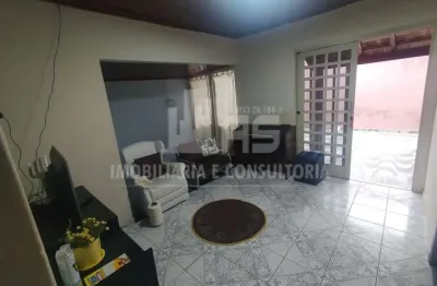 Casa com 2 quartos à venda no Jardim Califórnia, Marília 