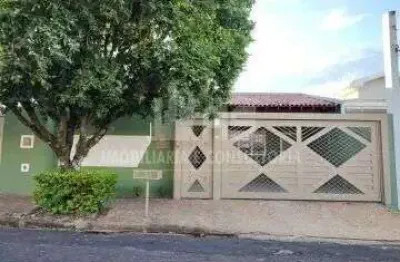 Casa com 3 quartos à venda no Jardim Acapulco, Marília 
