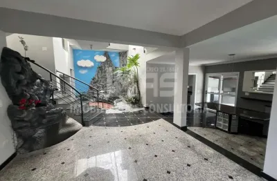 Casa a venda com 5 suítes no condomínio garden park