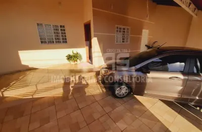 Casa com 2 quartos à venda no Jardim Lavínia, Marília 