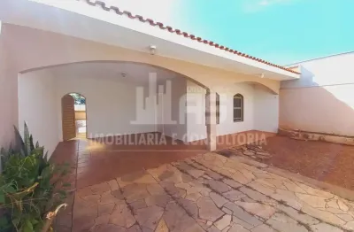 Casa com 3 quartos à venda no Jardim Vitória, Marília 