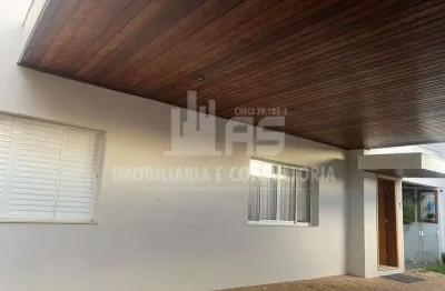 Casa a venda com 4 quartos sendo 2 suítes no jardim aquárius