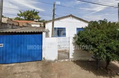Casa com 2 quartos à venda no Jardim Polyana, Marília 