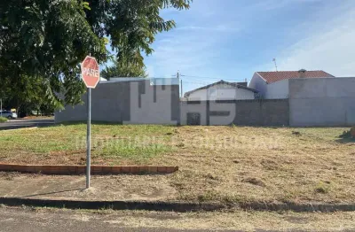 Terreno à venda no Jardim Europa, Garça 