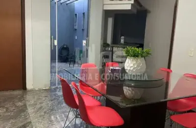 Casa com 3 quartos à venda no Jardim Aquárius, Marília 