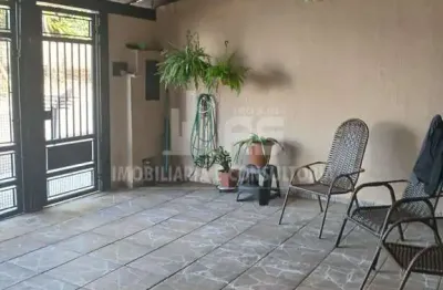 Casa com 3 quartos à venda no Jardim Adolpho Bim, Marília 