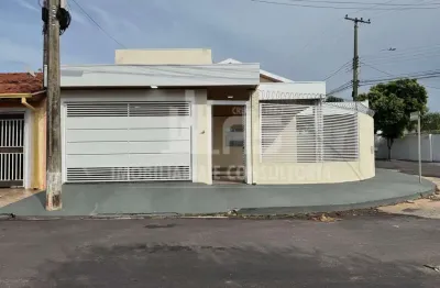 Casa com 3 quartos à venda no Jardim Brasil, Garça 