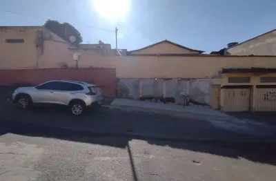 Casa com 4 quartos à venda na Rua Jonas Belizário, Laranjeiras, Betim