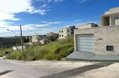 Casa com 3 quartos à venda na Rua Jornalista Nicolau Neto, Portal das Acácias, Pedro Leopoldo