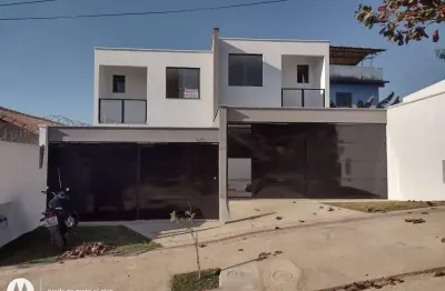 Linda casa geminada em a“tima localizaa‡aƒo no ponte alta em betim