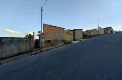 Excelente casa em lote 360 metros no monte sinai em esmeraldas