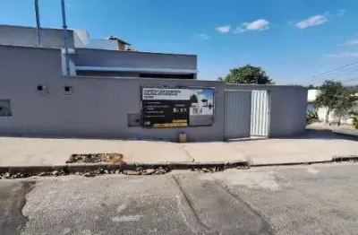 Excelente casa geminad em a“tima localizaa‡aƒo do bairro vila verde em betim