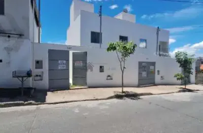 Linda casa geminada triplex na melhor localizaa‡aƒo do bairro vila cristina em betim
