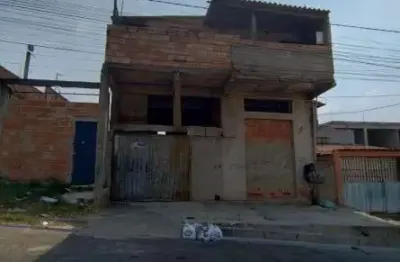 A“tima casa em lote de 202 metros no cruzeiro do sul em betim