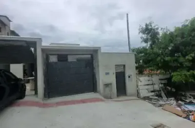 Excelente casa geminada em mio lote na melhor localizaa‡aƒo do bairro niteroi em betim