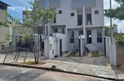 Linda casa geminada geminada duplex com suite e dois quartos no bairro alto das flores em betim