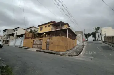 Casa com 3 quartos à venda na Rua Anta´nio De Pa¡dua Pinto, Santa Helena, Contagem