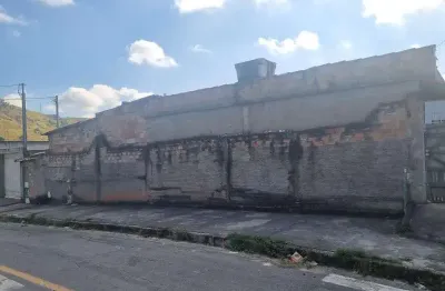 A“timo lote com 04 barraca•es em lote  de 220 metros no vila cristina em betim