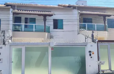 Linda casa geminada 03 quartos com suate no europa em contagem.