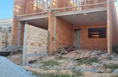 Linda casa geminada 03 quartos no vila verde em betim