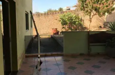 Casa com 2 quartos à venda na Rua Paraguá, Icaivera, Betim