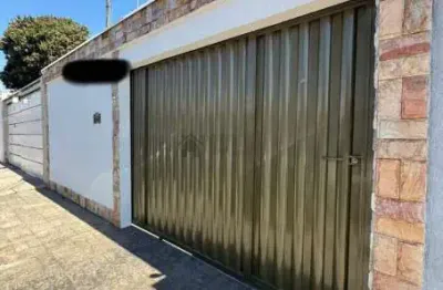 Excelente casa localizada no bairro jardim brasilia m betim!!!