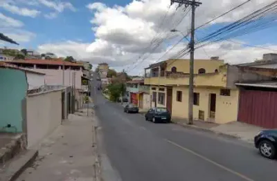 Casa com 2 quartos à venda na Rua Josa© Do Patroca­nio, Nacional, Contagem