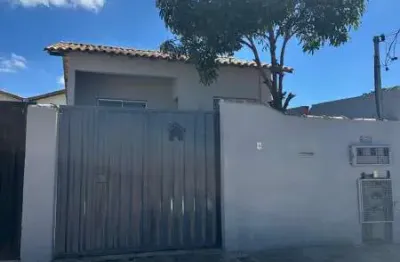 Linda casa geminada com entrada individual na melhor localizaa‡aƒo do bairro melo viana