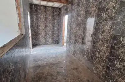 Otimo lote de 190 metros no bairro duque de caxias com uma casa em alvenaria