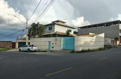 Casa com 3 quartos para alugar na Avenida Geraldina da Costa Diniz, Colonial, Contagem