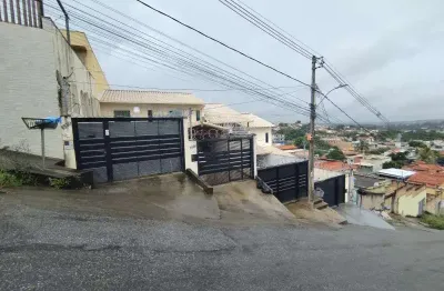 Casa com 3 quartos à venda na Rua Quaresmeira, Colonial, Contagem
